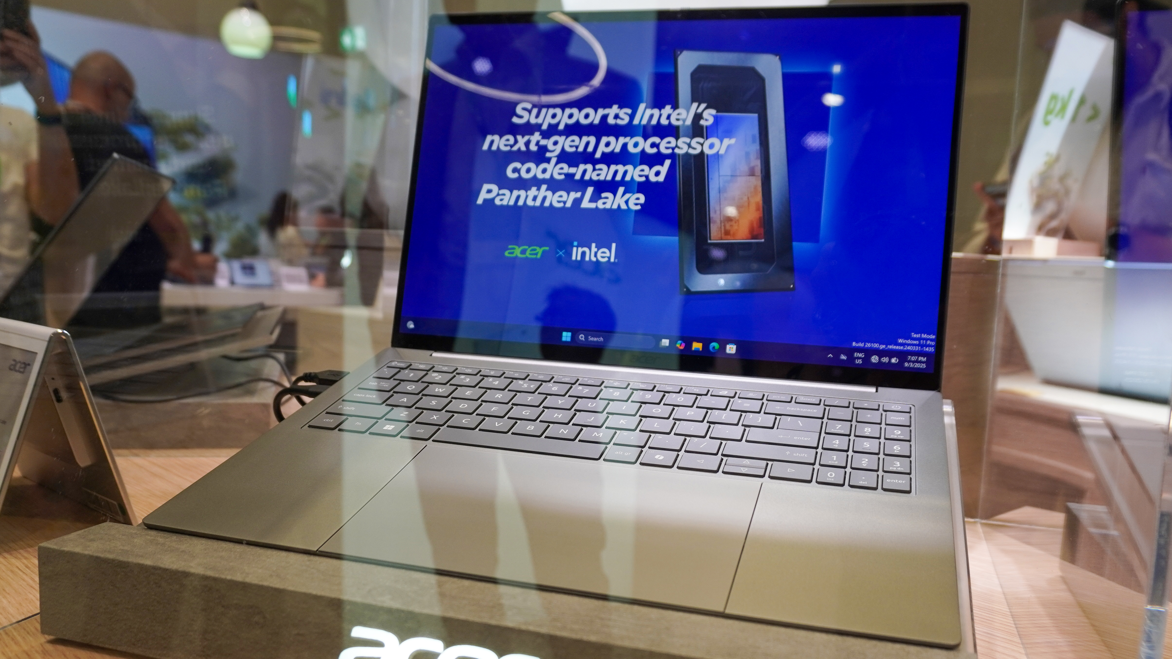 Acer Swift 16 AI
