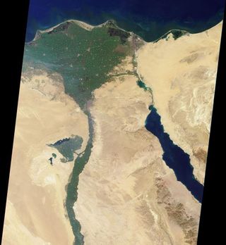 nile-river-delta-110316-02