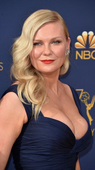 Kirsten Dunst on the red carpet for the Emmys in 2018