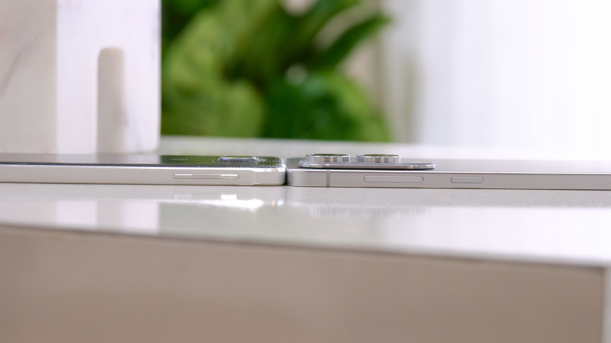 Galaxy S25 Edge vs. Galaxy Alpha.