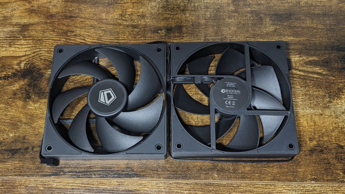 ID Cooling FROZN A720 and A620