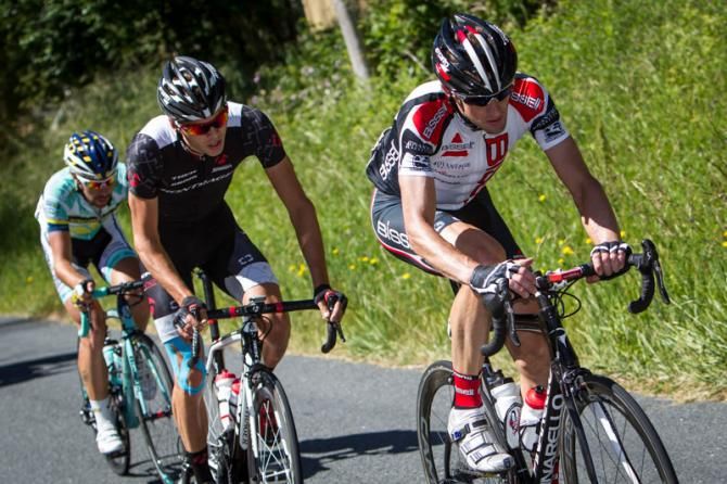 Jason McCartney (Bissell) takes the lead.