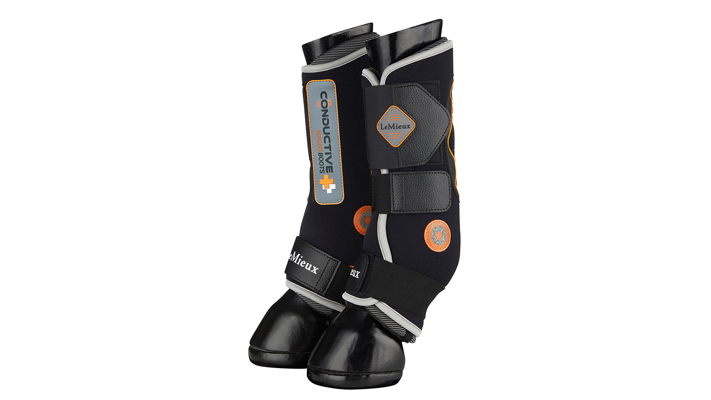 LeMieux Conductive Magno boots