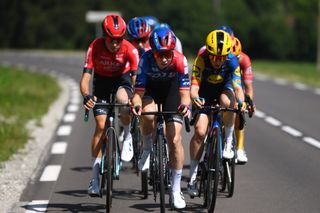 Early breakaway including Cecile Uttrup Ludwig on stage six of the Tour de France Femmes 2024