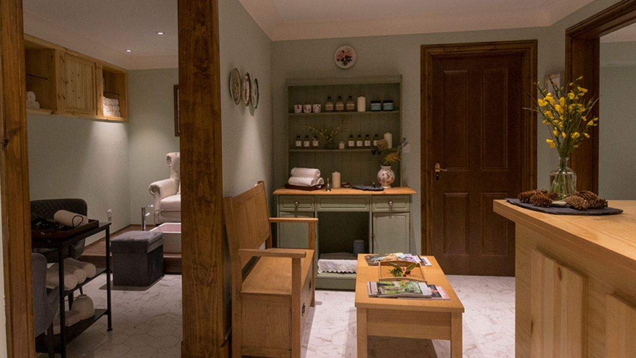 Whispering Pine Lodge