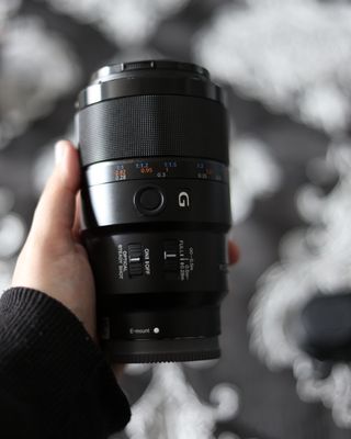 Sony FE 90mm f/2.8 Macro G OSS