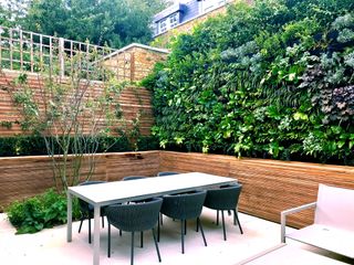 how to create a green wall