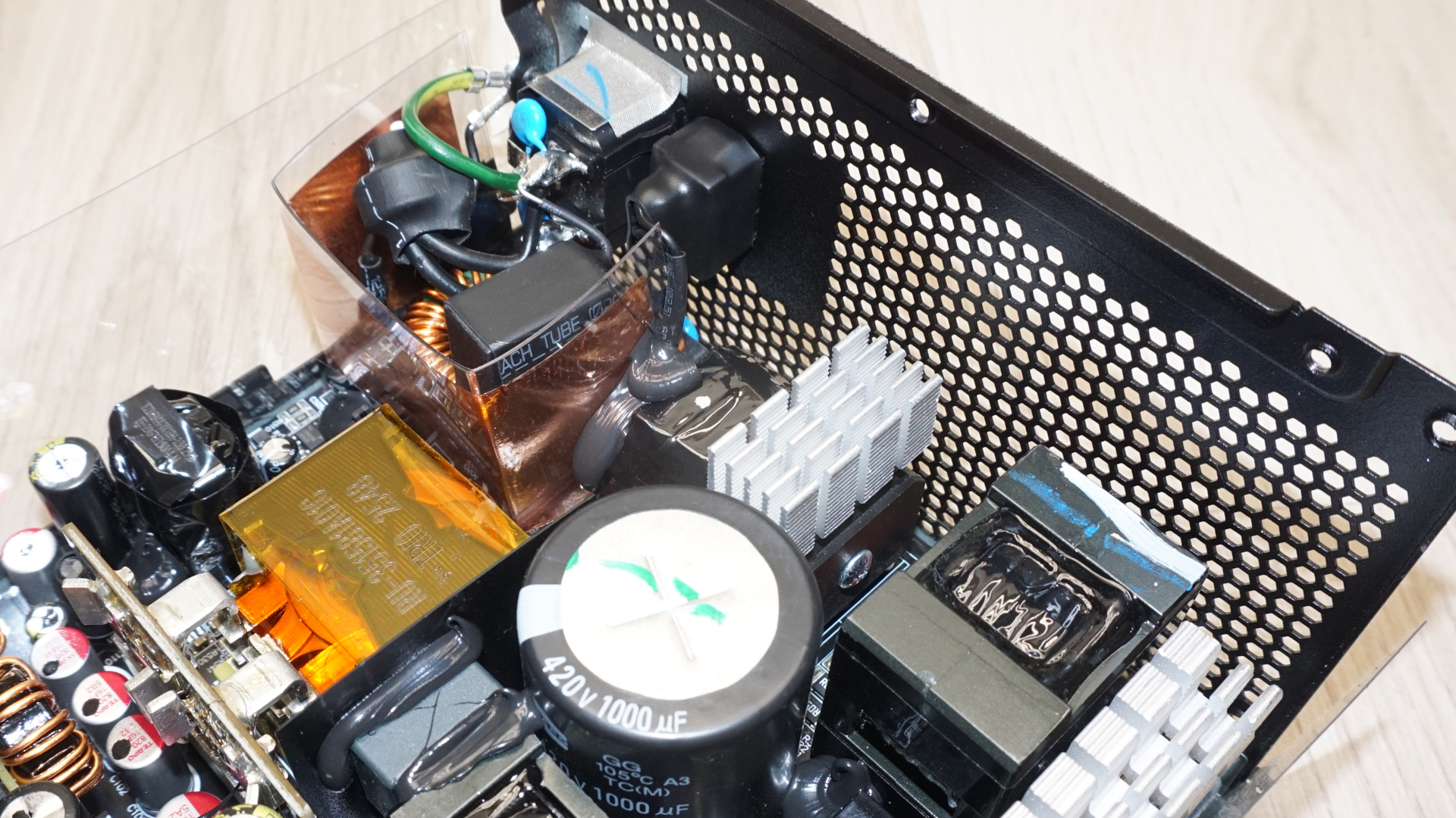 MSI MAG A1200PLS PCIe 1200W