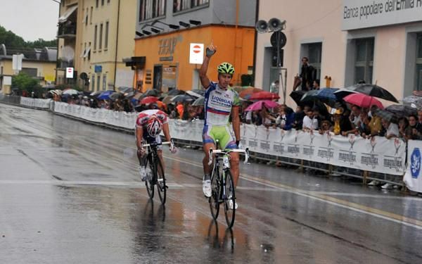 Peter Sagan (Liquigas-Cannondale) celebrates his victory in the GP Industria &amp; Commercio di Prato.