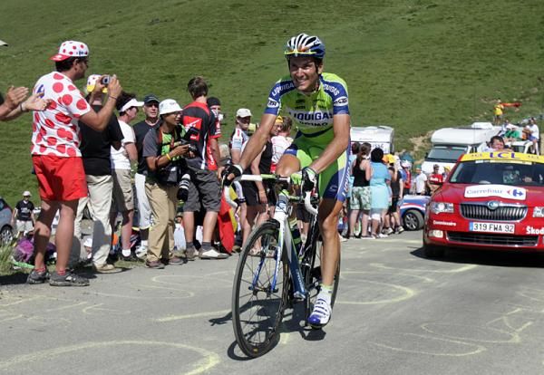 Ivan Basso (Liquigas-Doimo) climbs on stage 15