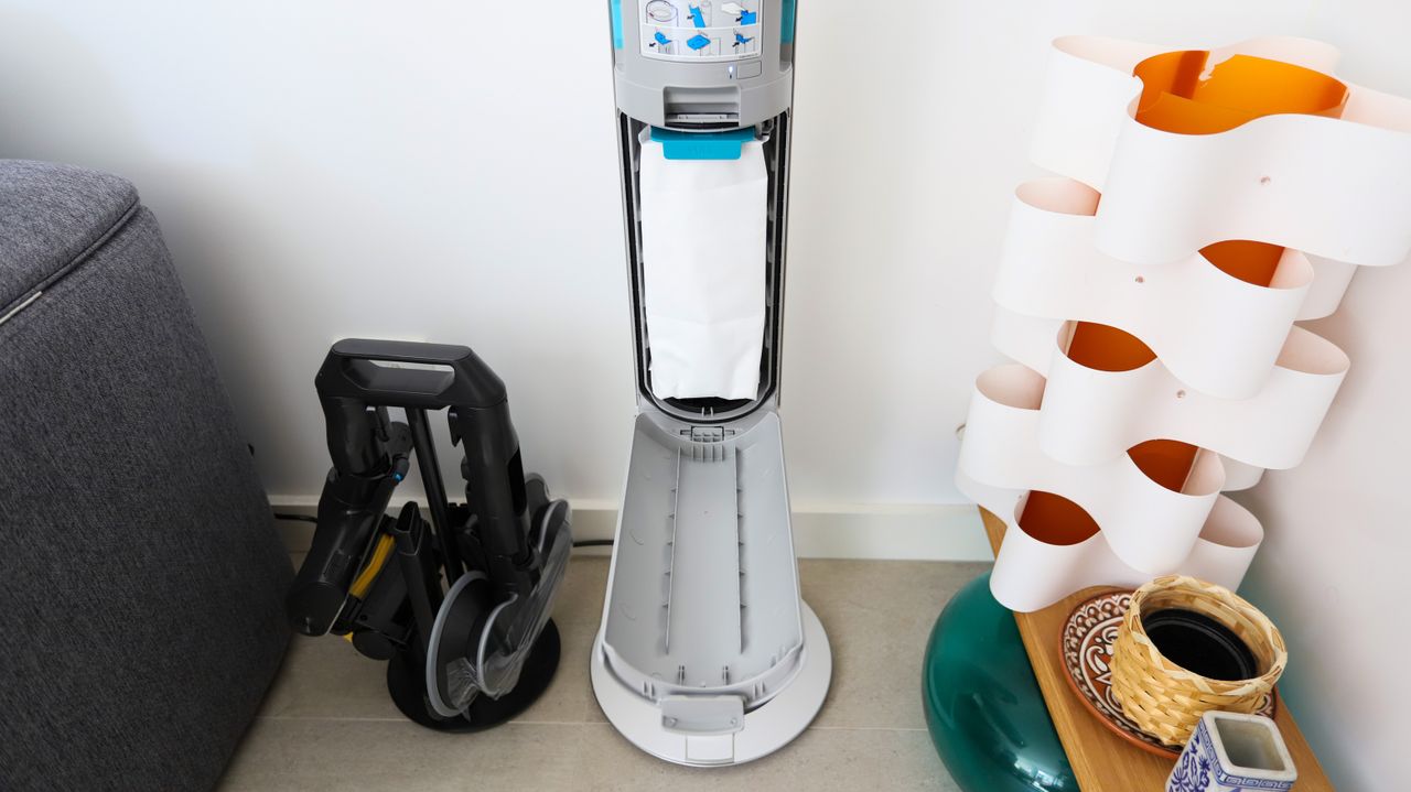 An empty dust bag inside the Samsung Bespoke Jet AI's Integrated Clean Station