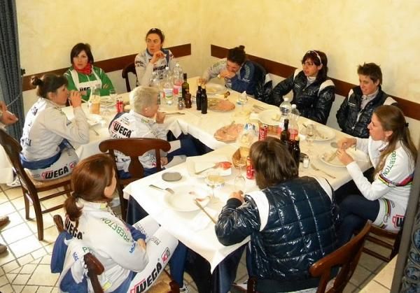 Team Valdarno fuels up at camp