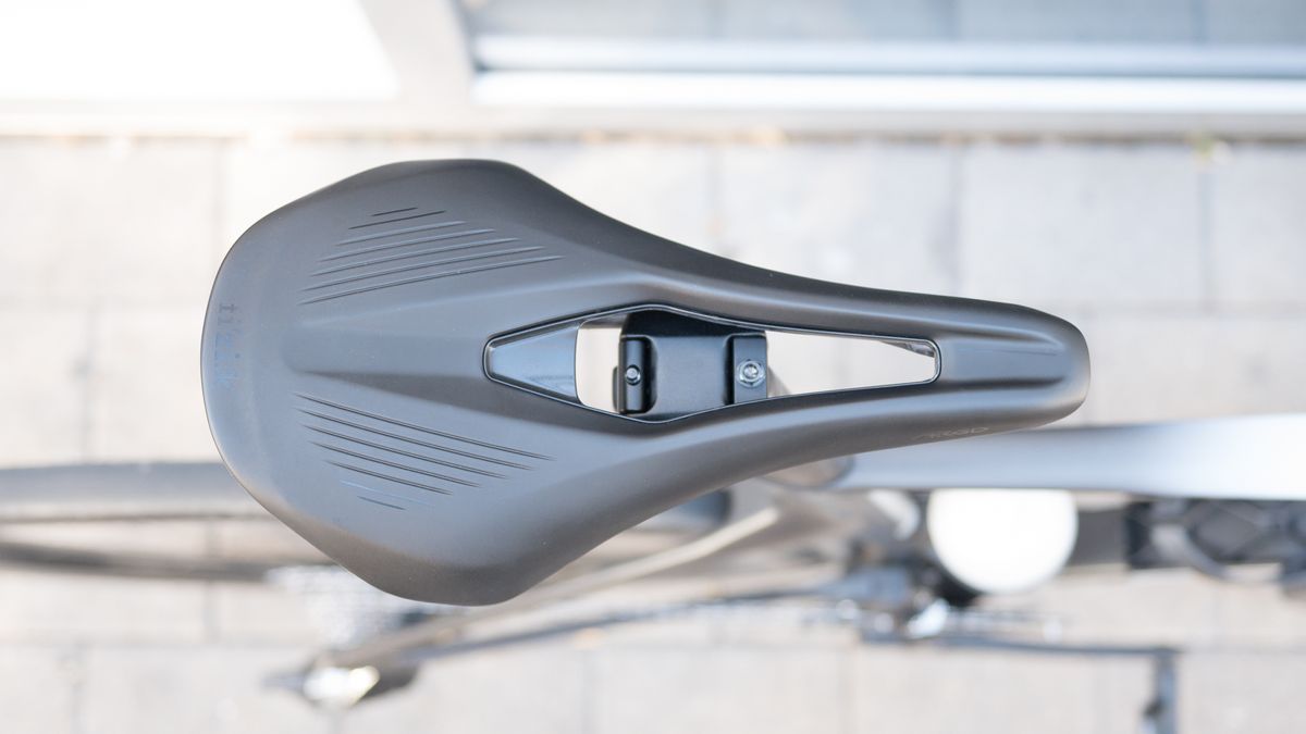 Fizik Argo Vento R1 saddle