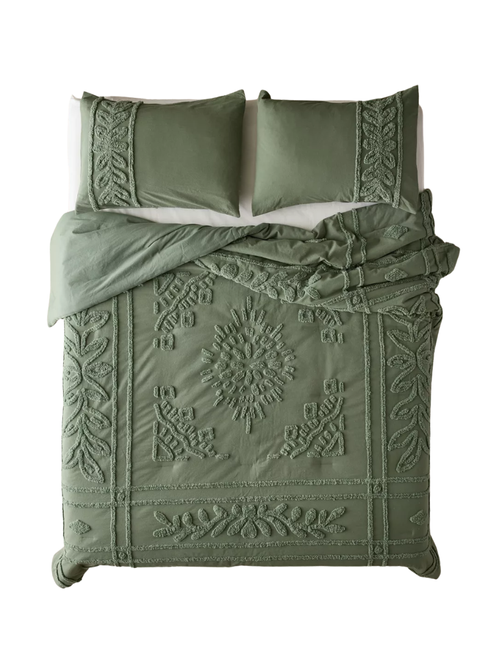 Jackie Icon Tufted Comforter