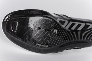 DMT RS1 Carbon sole is extremely stif