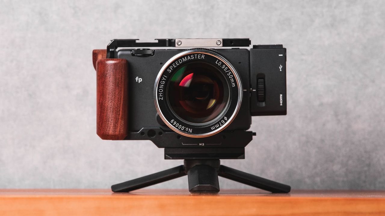 Mitakon Speedmaster 50mm f/0.95 III