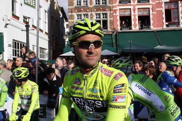 Kevin Hulsmans (Farnese Vini-Selle Italia) brings some Flanders know how to Filippo Pozzato's challenge.