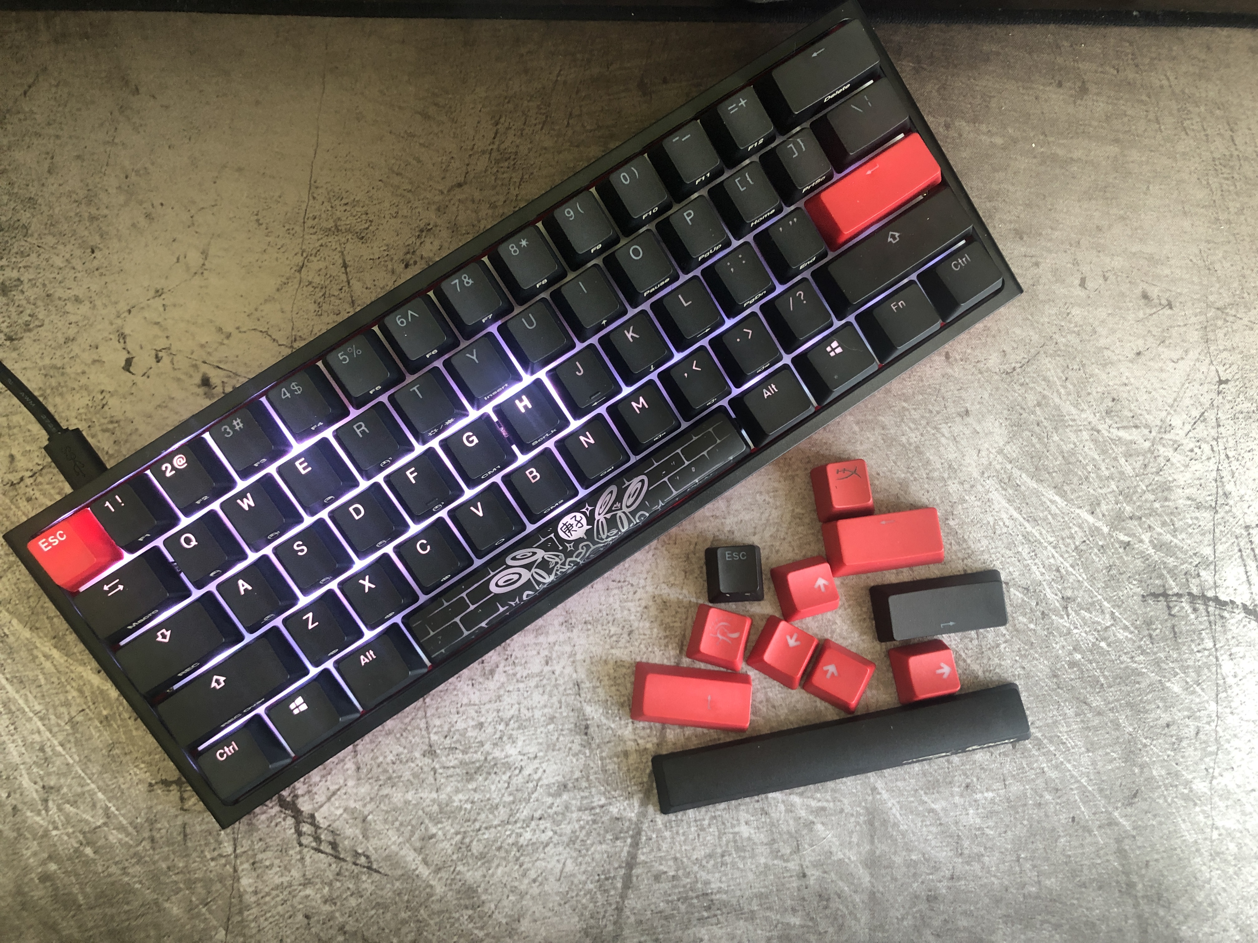 大人気通販】 Ducky One 2 Mini RGB 60% version 銀軸 Q1S67