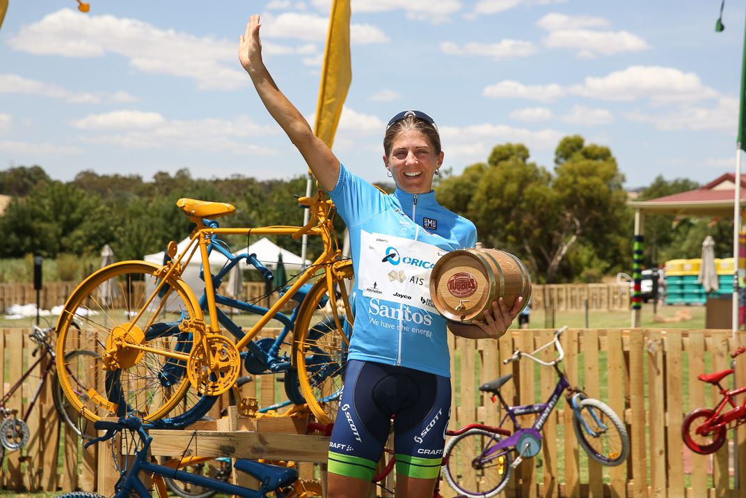 Katrin Garfoot (Orica-AIS) retains her lead