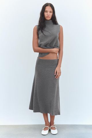 Voluminous Soft Midi Skirt