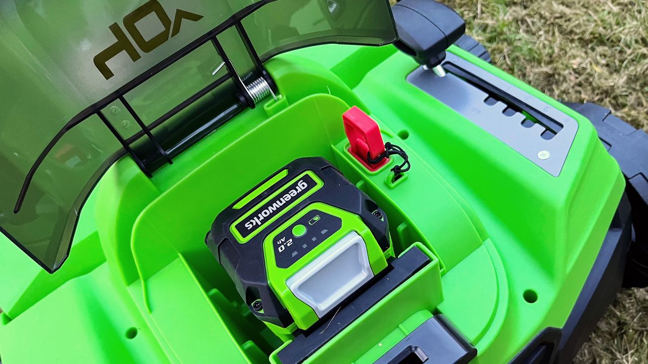 Greenworks 40V 14in Cordless Dethatcher / Scarifier being tested in writer's home