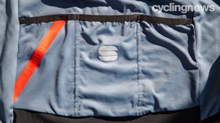 A close up of the three rear pockets on the Sportful Fiandre Light Norain Vest