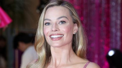 a picture of margot robbie - margot robbie barbie nails