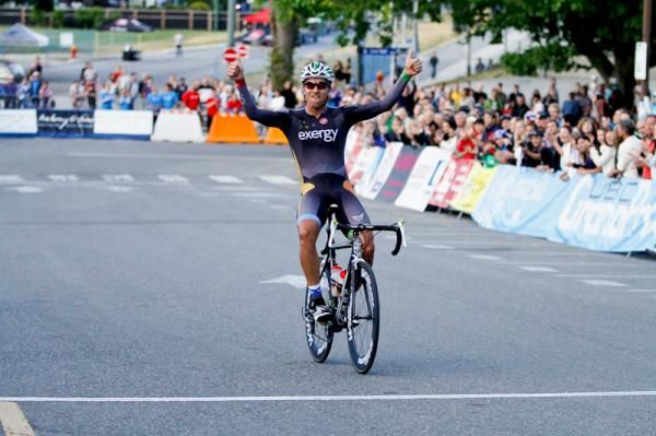 Carlos Alzate (Team Exergy) celebrates the win