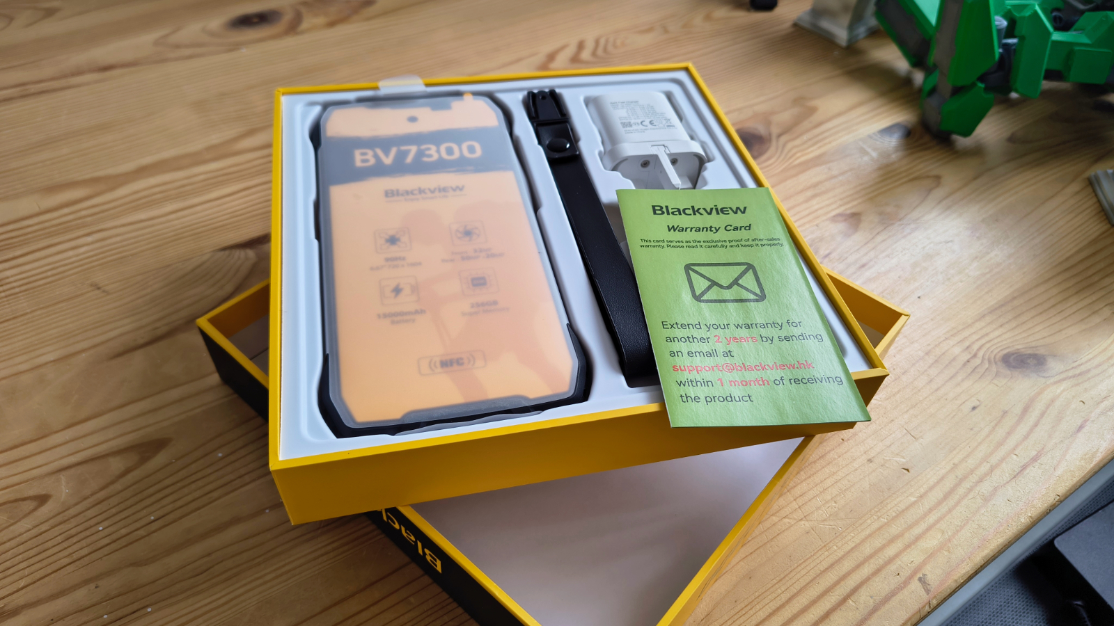 Blackview BV7300