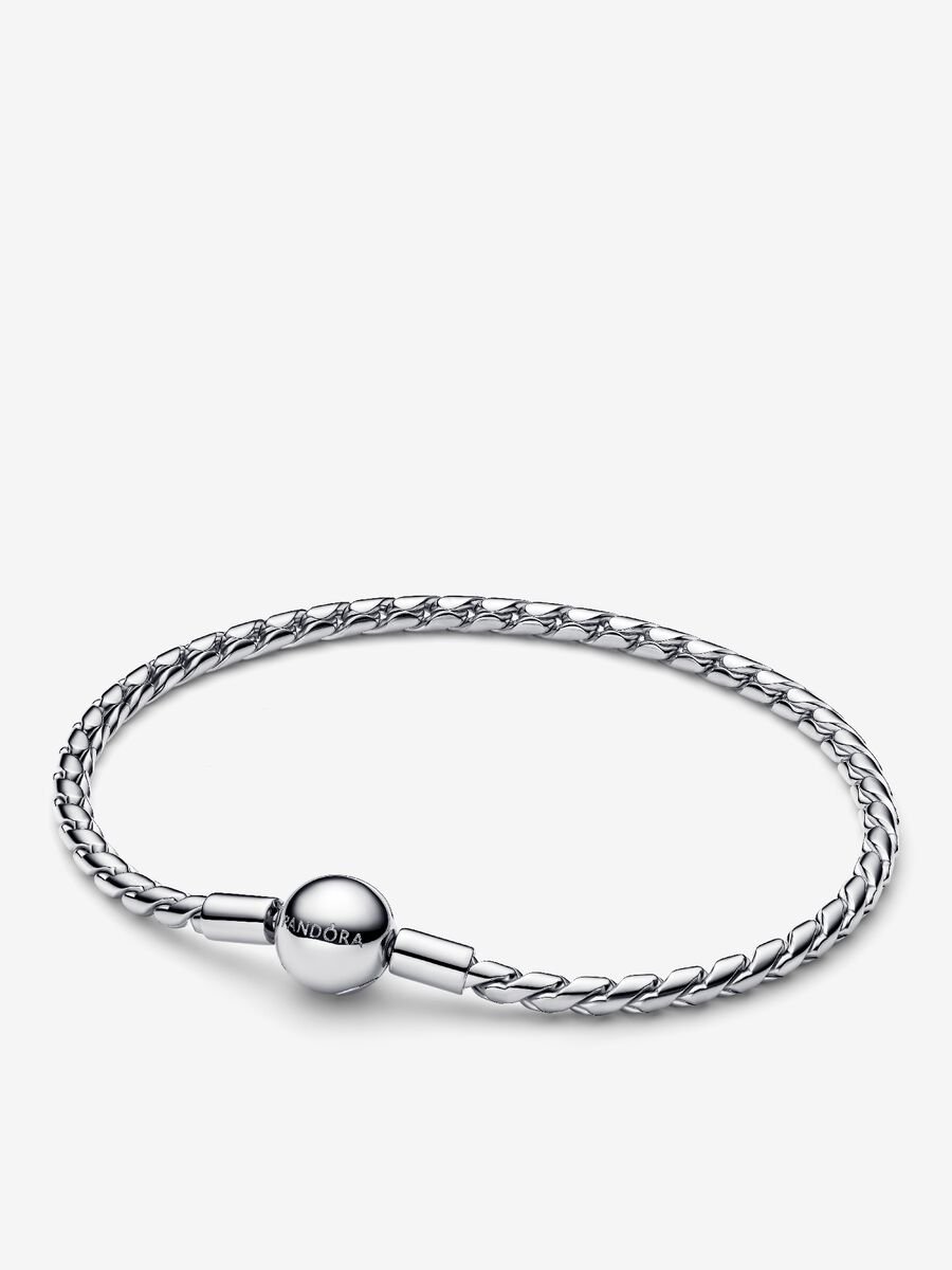 Round Clasp Wing Chain Bracelet