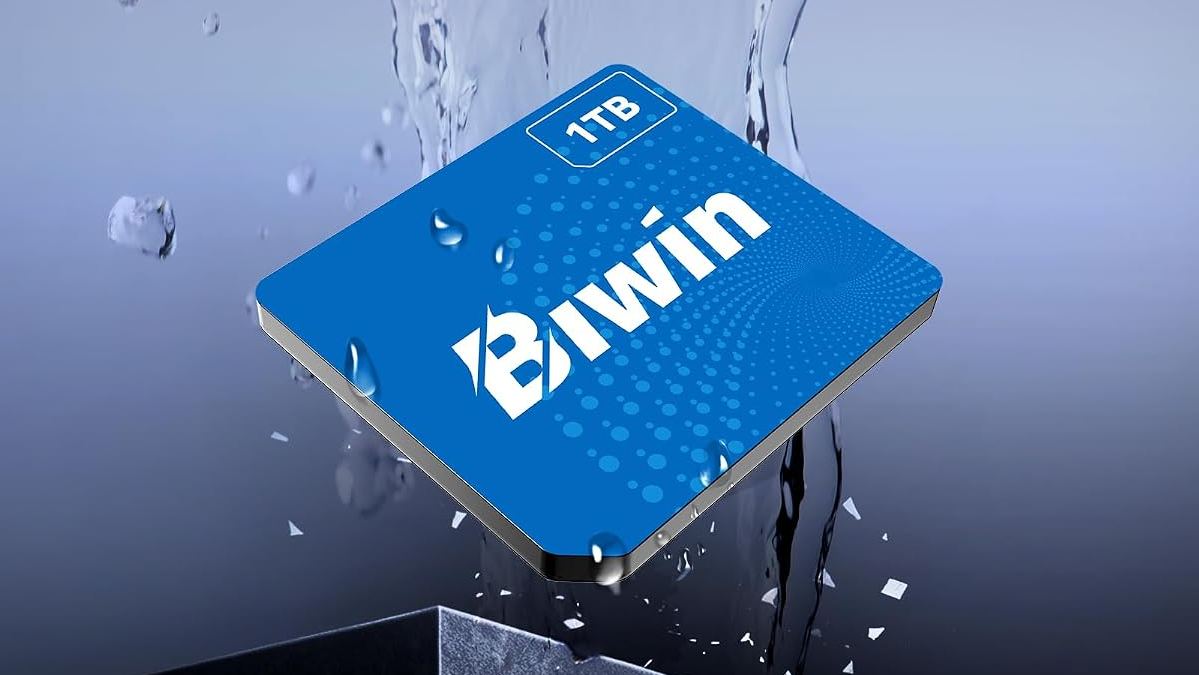 BiWin's CL 100 Mini is a particularly puny but potent SSD for portable gaming