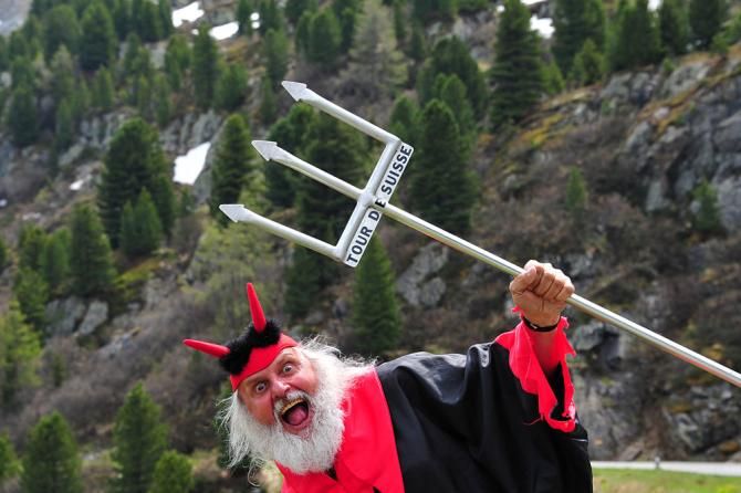 Who knew the devil was a fan of the Tour de Suisse?
