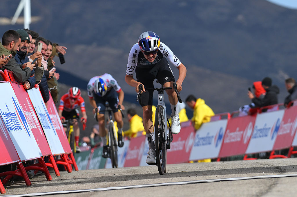 ALTO DE EL MORREDERO, SPAIN - SEPTEMBER 10: Thomas Pidcock of Great Britain and Team Q36.5 Pro Cycling crosses the finish line during the La Vuelta - 80th Tour of Spain 2025, Stage 17 a 143.2km stage from O Barco de Valdeorras to Alto de El Morredero 1755m / #UCIWT / on September 10, 2025 in Alto de El Morredero, Spain. (Photo by Tim de Waele/Getty Images)