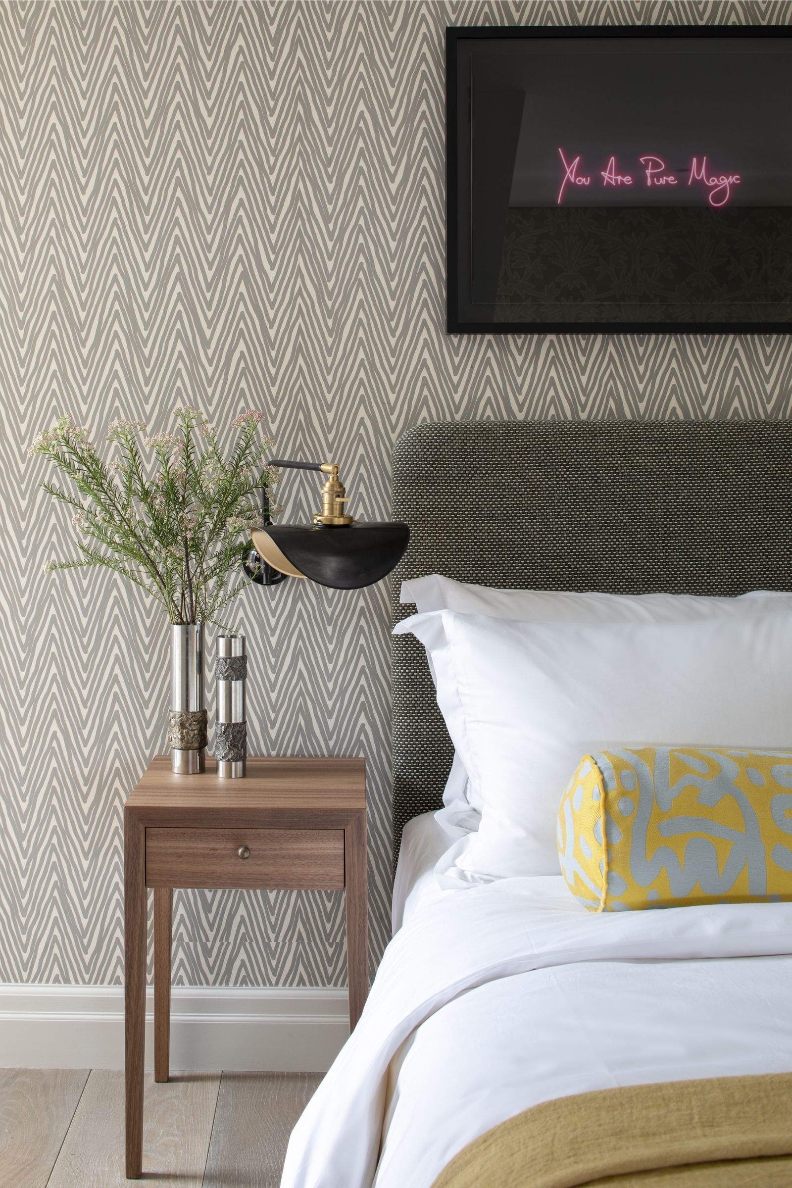 5 ways to work the new zigzag trend, according to interior designers ...