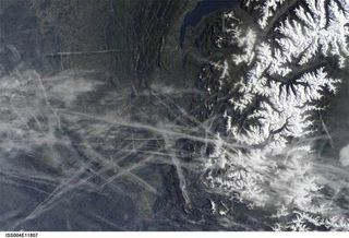 contrails over France