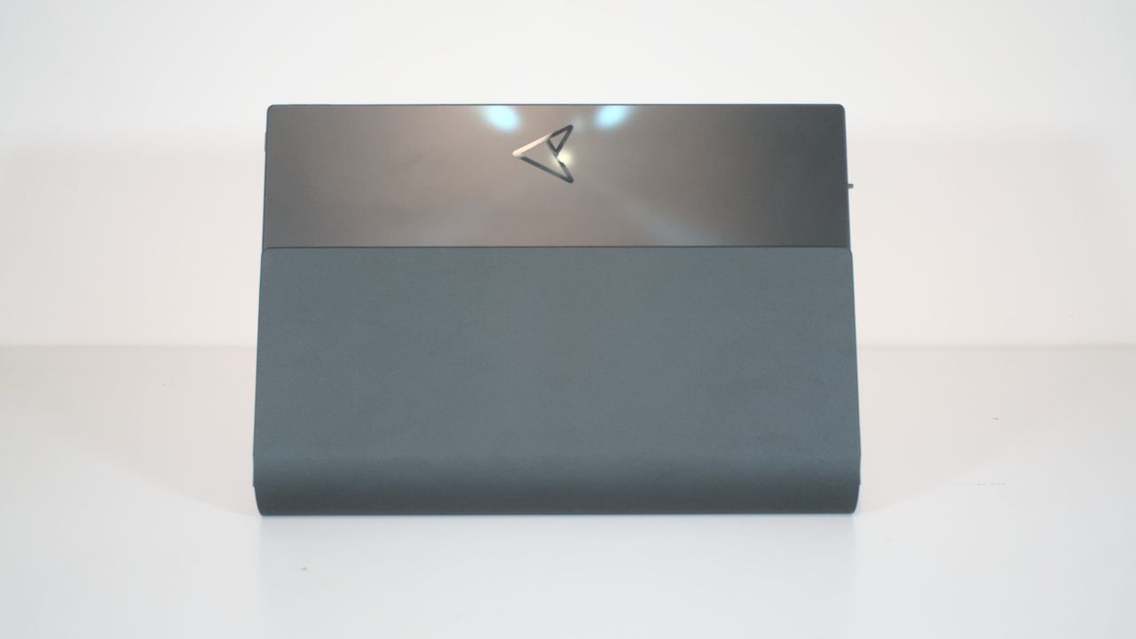 ASUS Zenbook 17 Fold (UX9702)