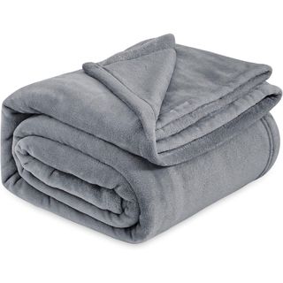 Bedsure Fleece Blankets against a white background.