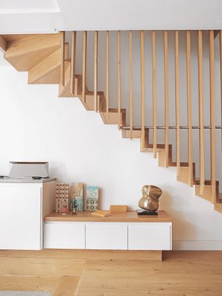 staircase ideas: wooden contemporary staircase spindle balustrade
