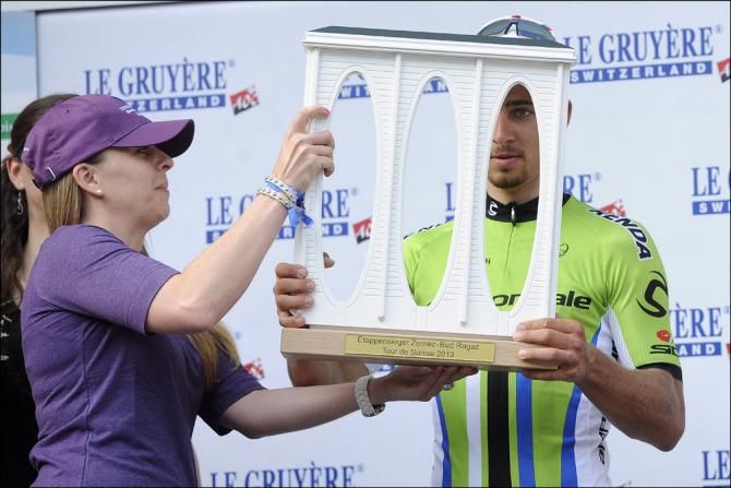 Stage 8 winner Peter Sagan (Cannondale) with his trophy