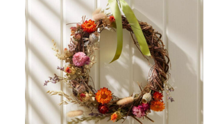The Autumn DIY Dried Wreath, one of the best Christmas wreaths