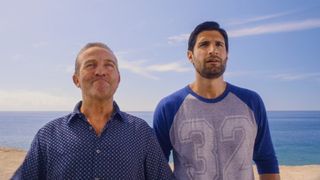 Kayvan Novak and Bradley Walsh on the beach (Happy Tramp/BBC))