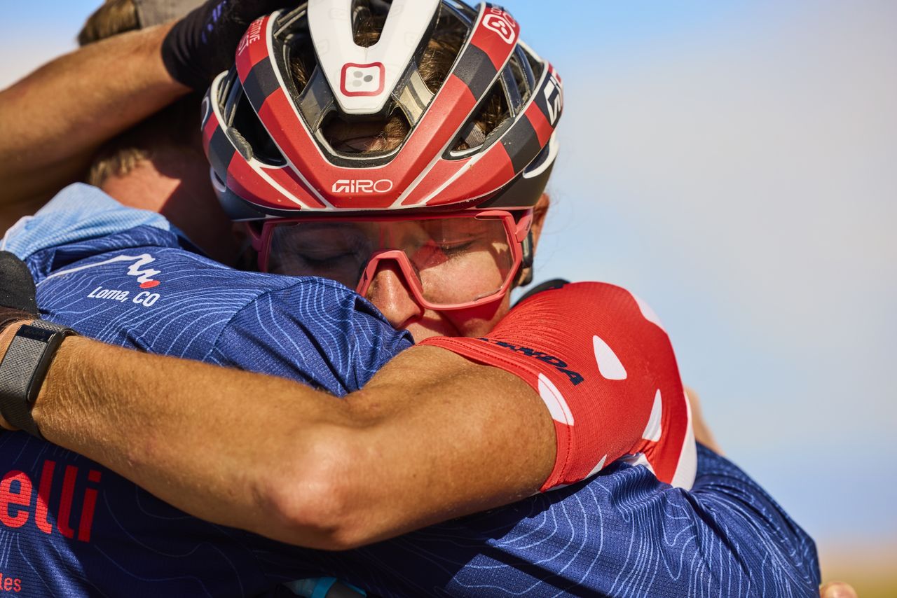 A congratulatory hug for FKT success at The Kokopelli Trail