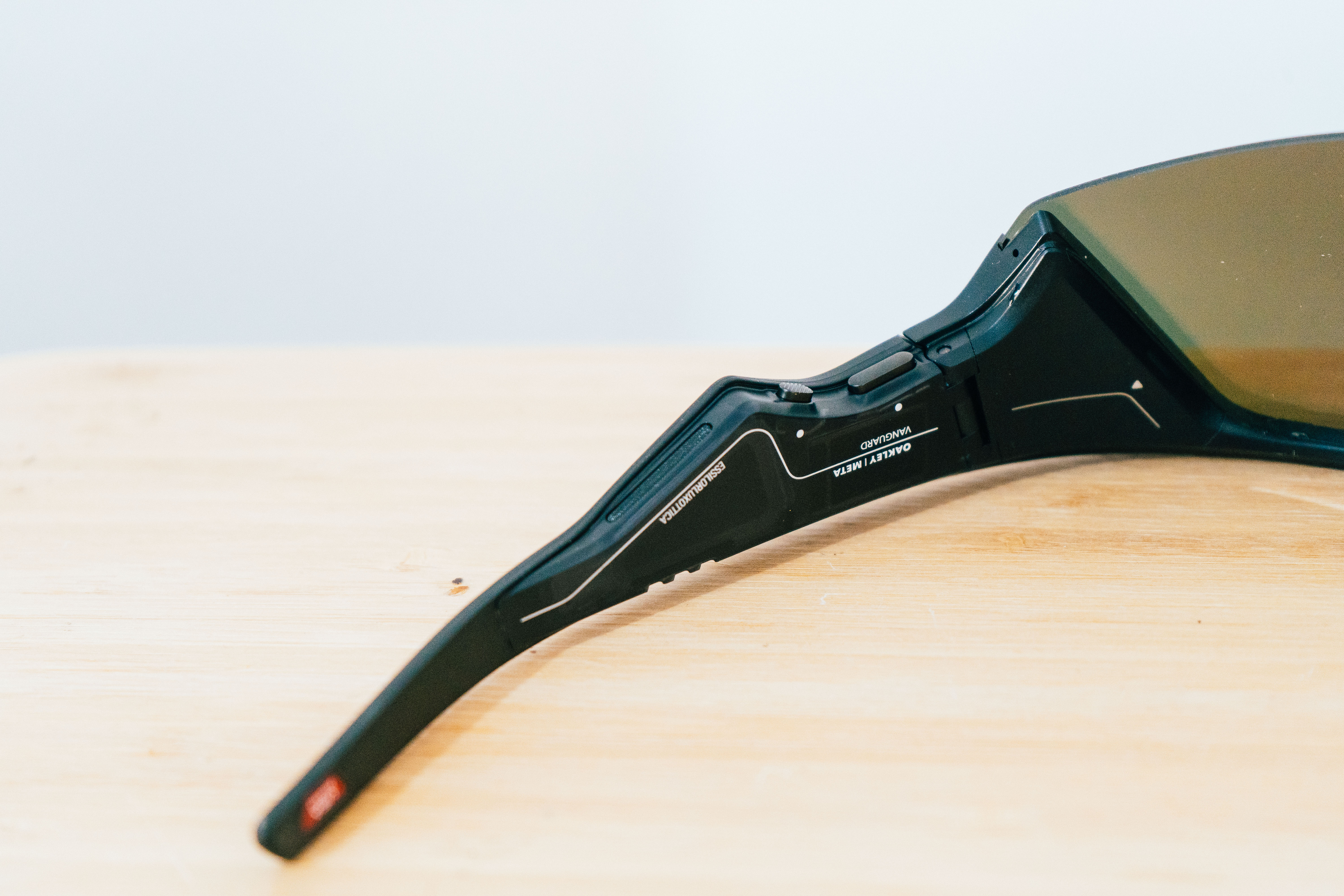 Oakley Meta Vanguard