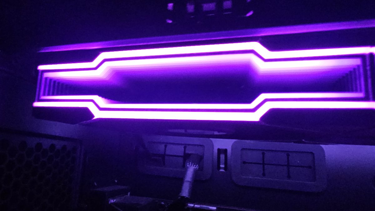 Lian Li Uni Fan LCD