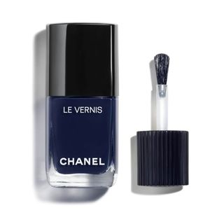 Chanel Le Vernis Longwear Nail Colour in shade Fugueuse