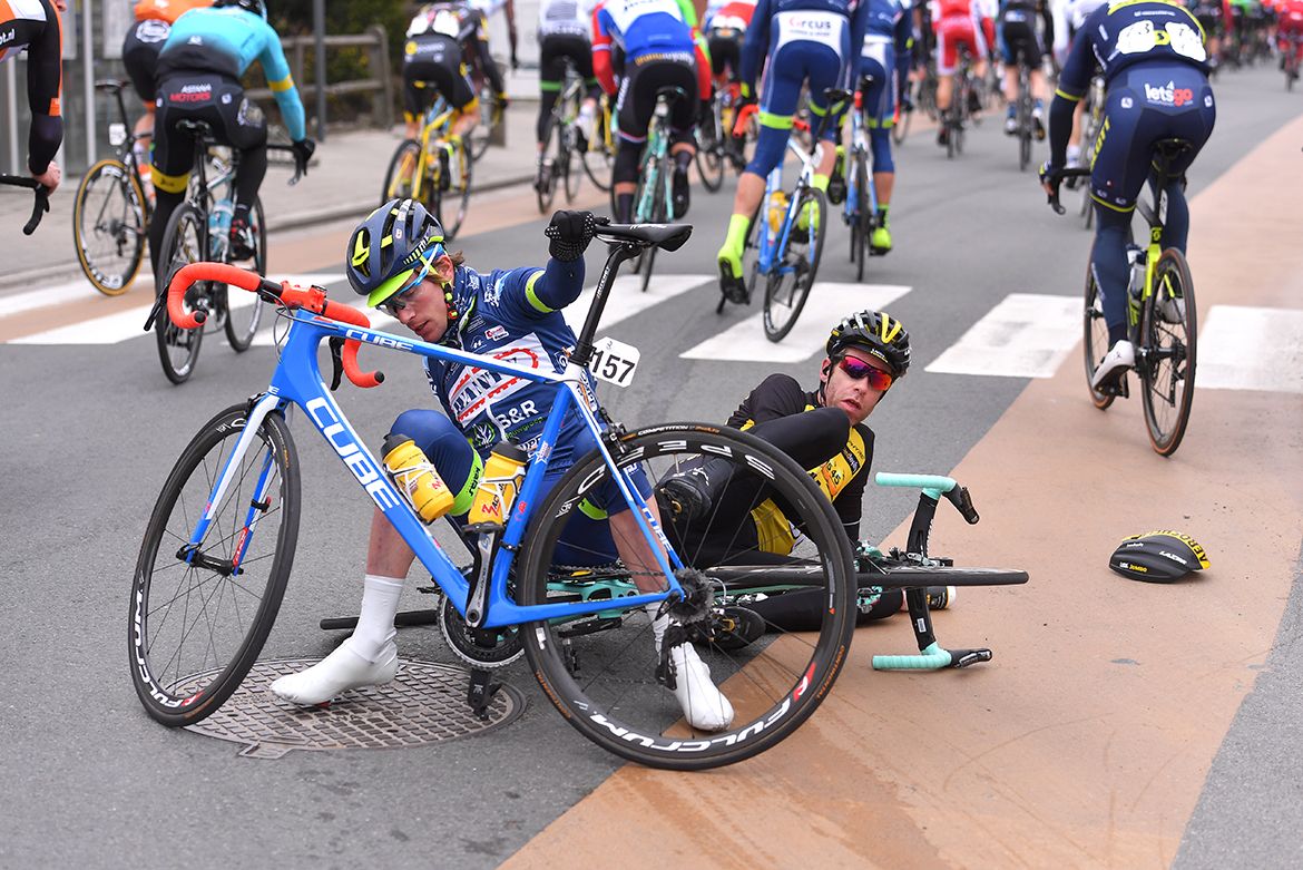 Yoann Offredo and Bram Tankink got tangled up at Kuurne-Brussel-Kuurne.