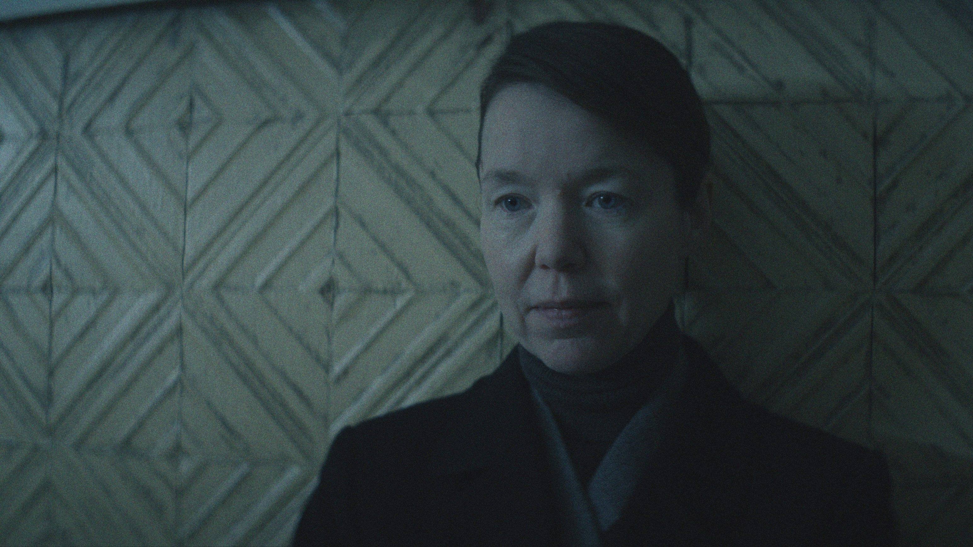 Anna Maxwell Martin in Star City.