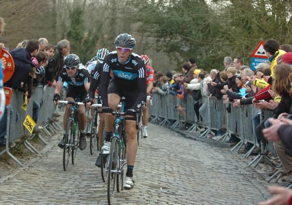 Mathew Hayman drives the peloton at last weekend's Tour of Flanders, with compatriot and team-mate Chris Sutton off to his right.