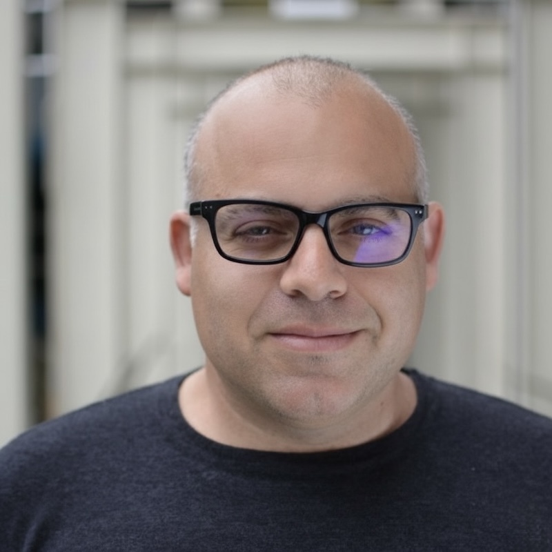 headshot of Oded Chief Revenue Officer at Duda