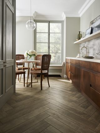 Mora Porcelain Oak Tile